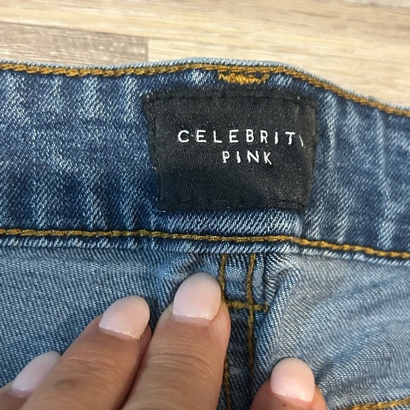 Celebrity Pink Blue Jean Shorts with Rolled Hems size 30/11 - Picture 2 of 5